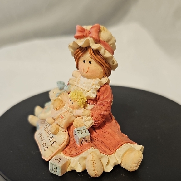 VTG - Heart Tugs Figurine - Babies Are Precious. - Picture 3 of 5